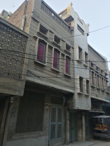 10Marla Like A New Use  House  For Sale In Sector C Bahria Town