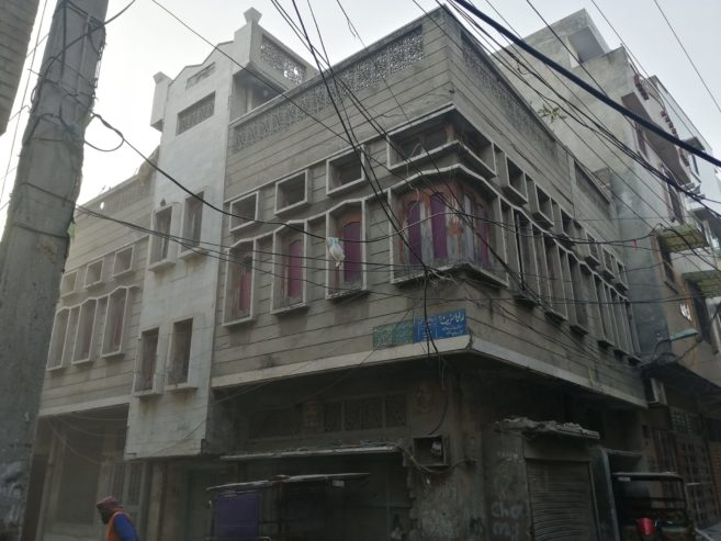 10Marla Like A New Use  House  For Sale In Sector C Bahria Town