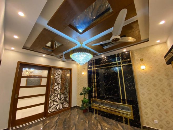 10.88 Marla House For Sale In Bahria Town Lahore