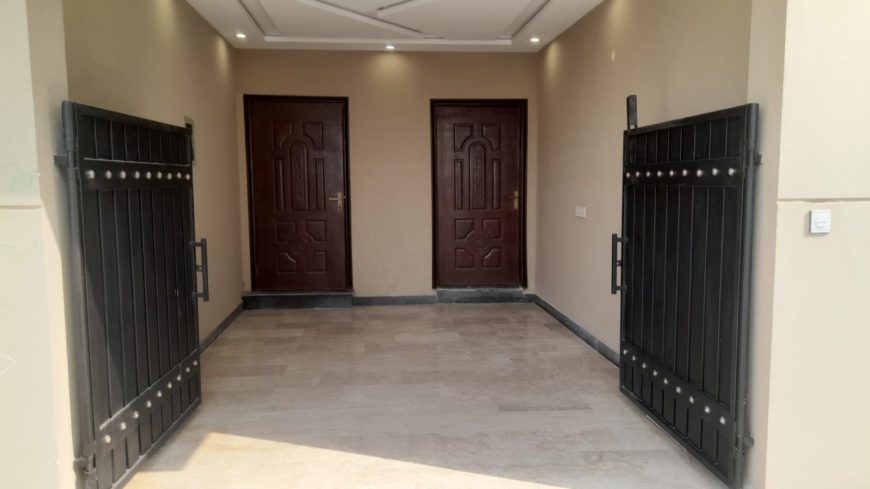 3 Marla double story model house for sale in kahna defense road lahore.