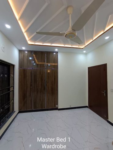 Central Park Housing Scheme main ferozpur road lahore 05 marla brand new house for sale