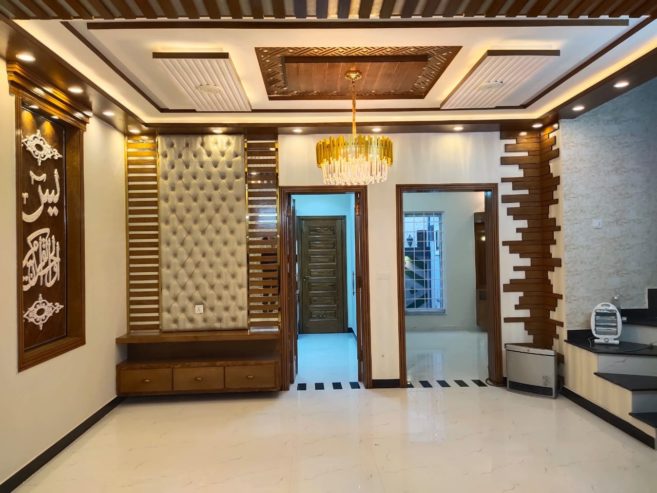 5 Marla Slightly used Brand new type house available for sale in Bahria Town Lahore.