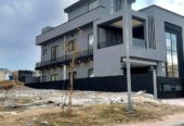 10 MARLA BEAUTIFUL HOUSE FOR SALE BAHRIA TOWN RAWALPINDI/ISLAMABAD