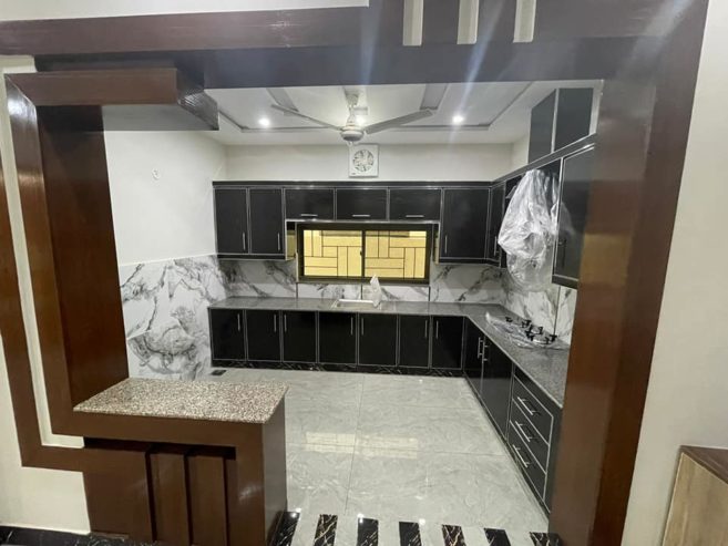 10 MARLA BRAND NEW HOUSE AVAILABLE FOR SALE IN Nasheman e Iqbal phase 2