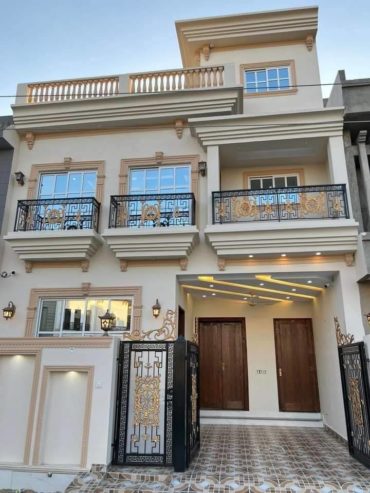 5 Marla Most Beautiful Modern Design Brand New House For Sale central park housing scheme lahore