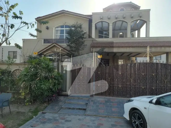 1 Kanal house for sale dha phase 6 lahore