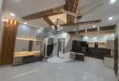 10 Marla New Residential House With 5 BEDS for Sale in behria town lahore