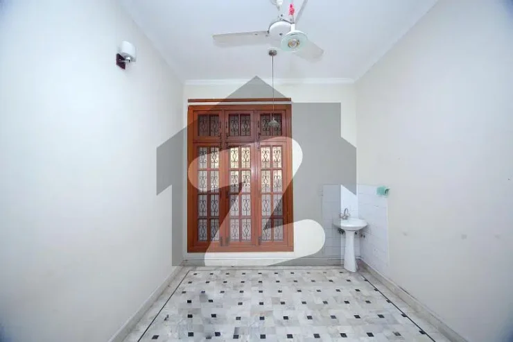 Basement 01 Kanal Luxury House Available For Sale At Reasonable Price in DHA Phase 8 | Ex Park View | B Block