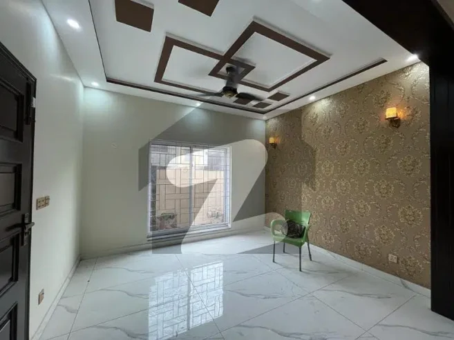 5 MARLA BRAND NEW HOUSE AVAILABLE FOR SALE IN SECTOR E BAHRIA TOWN LAHORE