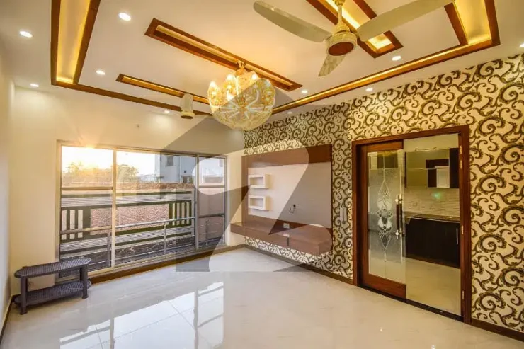 10 Marla Fully Modern Bungalow For Sale near Park Commercial & Mosque dha phase 8 lahore