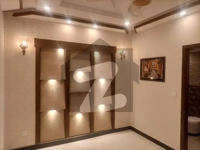 5 MARLA BRAND NEW HOUSE AVAILABLE FOR SALE IN BAHRIA TOWN LAHORE