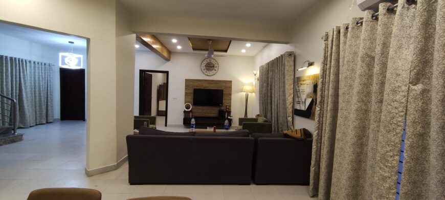 Double Storey 200sq.yd Furnished Semi Corner Villa Available For SALE in BAHRIA TOWN KARACHI (BTK)